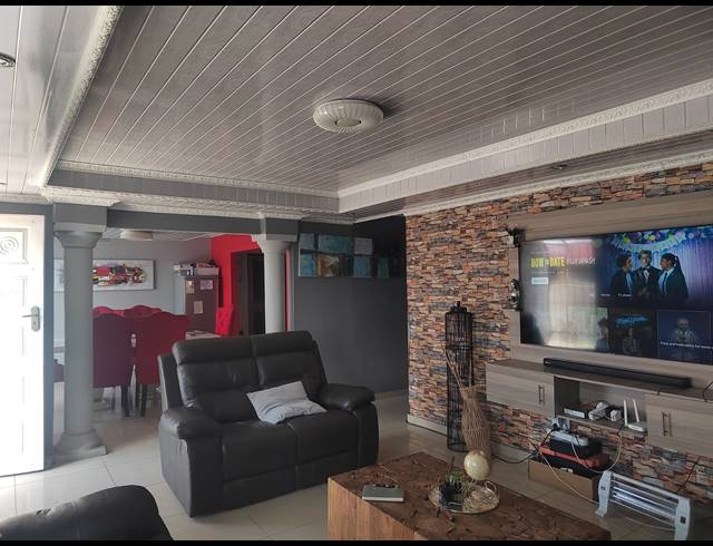 3 BEDROOM HOUSE FOR SALE IN MANDALAY